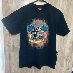 Vintage Harley Davidson motorcycle t shirt Bahamas Size Medium Pirate flag/Skull
